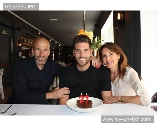 阿尔及利亚国家队公布新名单马赫雷斯本塞拜尼领衔齐达内之子卢卡入选