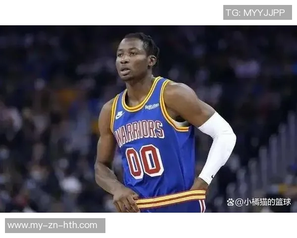 库明加精彩突破虚晃艾顿轻松上篮得分展现超强个人能力