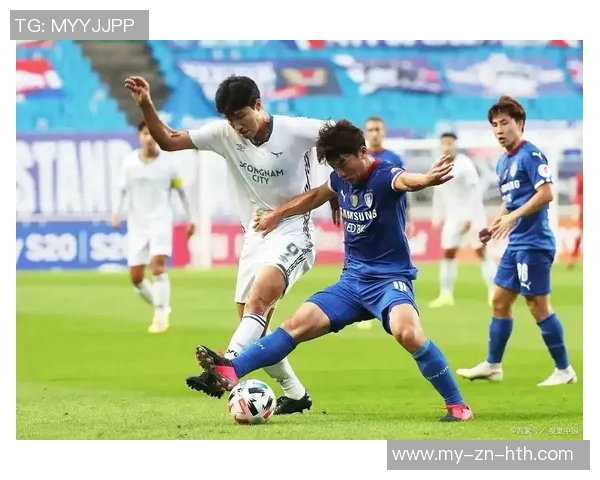 李东炅结束兵役重返蔚山现代足球队开启新征程 李东炅结束兵役重返蔚山现代足球队开启新征程