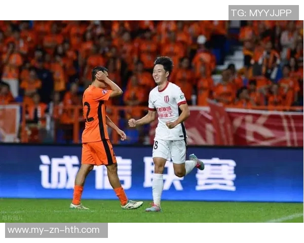 中超激战正酣海港领先蓉城申花紧追不舍积分榜竞争白热化 中超激战正酣海港领先蓉城申花紧追不舍积分榜竞争白热化