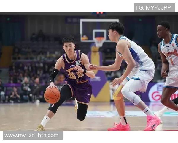 CBA常规赛第15轮最佳阵容揭晓洛夫顿赵嘉义等球员表现出色引发关注